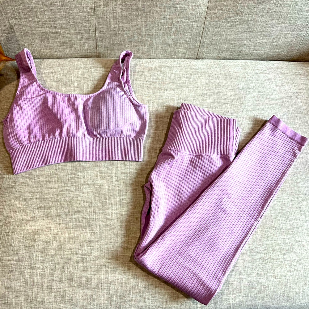 Stunning lavender two piece workout set
